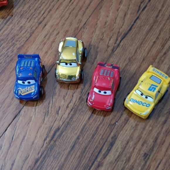 DISNEY Cars Mini - Picture 1 of 3